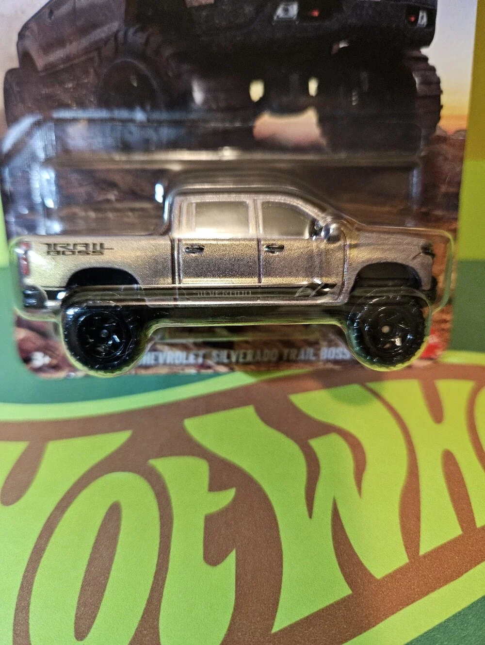 HotWheelsSilver Series Performance Trucks Chevy Z71 4X4 - Gold